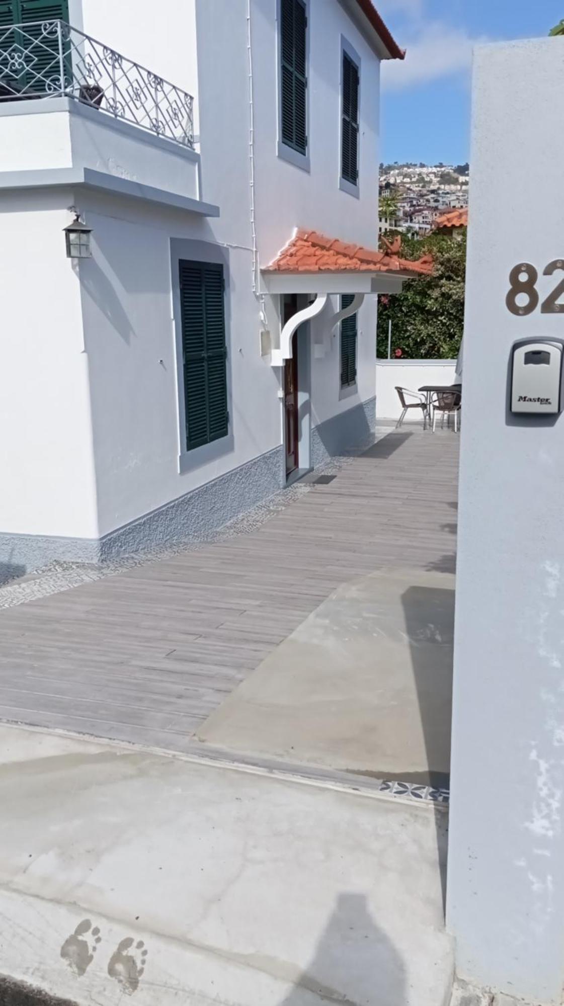 Bus Stop House 82 Funchal Dış mekan fotoğraf