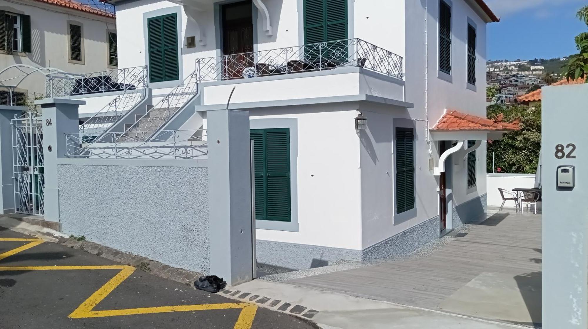 Bus Stop House 82 Funchal Dış mekan fotoğraf
